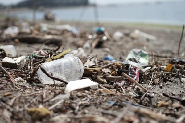 Seiring dengan tumbuhnya kedatangan wisatawan domestik dan mancanegara, Bali dihadapkan pada masalah yang cukup serius terkait pengelolaan sampah.