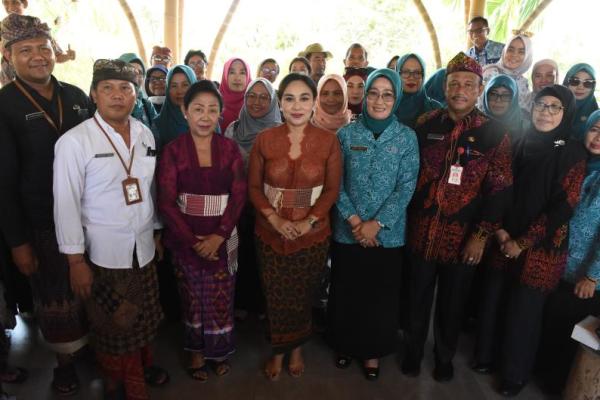 Ketua Tim Penggerak (TP) Pemberdayaan dan Kesejahteraan Keluarga (PKK) Kota Bontang, Kalimantan Timur Hapidah Basri Rase melakukan kunjungan studi tiru ke Pemerintah Kota Denpasar, yang berhasil menurunkan angka stunting