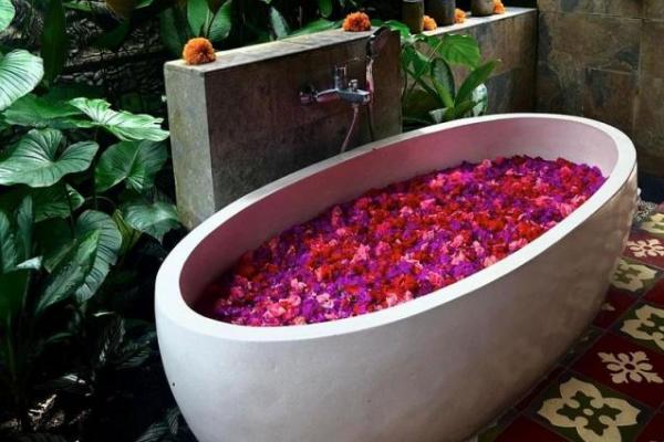 Berikut ini rekomendasi 10 tempat spa terpopuler di Kabupaten Gianyar, Bali versi Balimemo.com