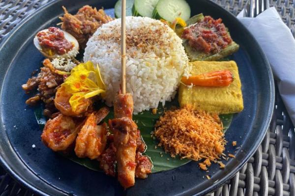 Kuliner Bali dengan Bahan Segar dan Lokal yang Wajib Dicoba