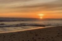 Petualangan Seru Menikmati Sunset di Balik Tebing Uluwatu