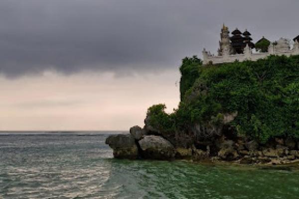 Pantai Pura Geger, Spot Mancing Instagramable di Nusa Dua