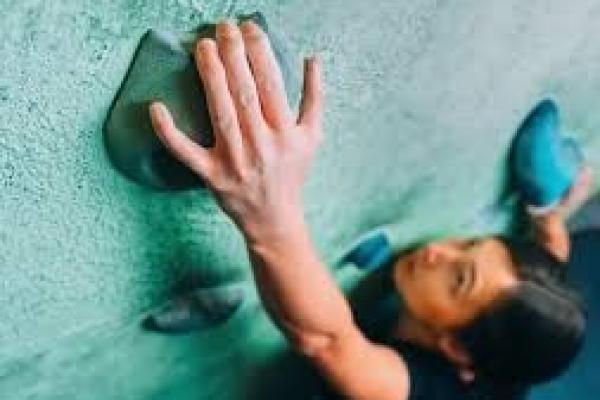 Perkaya Pengalaman Wisata di Bali dengan Wall Climbing